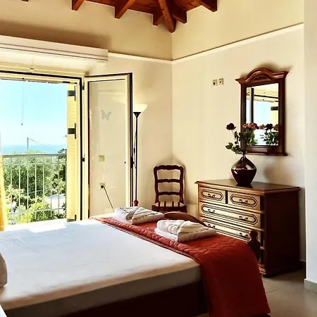 Vilă 3 Bedroom Villa, Private Pool, Sea Views, Kefalonia *