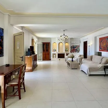 Vilă 3 Bedroom Villa, Private Pool, Sea Views, Kefalonia Tzamarelata