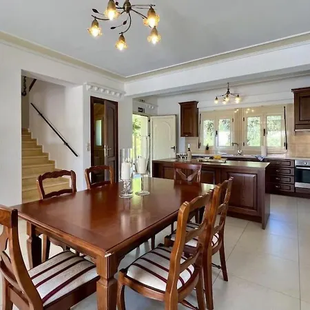 3 Bedroom Villa, Private Pool, Sea Views, Kefalonia Tzamarelata